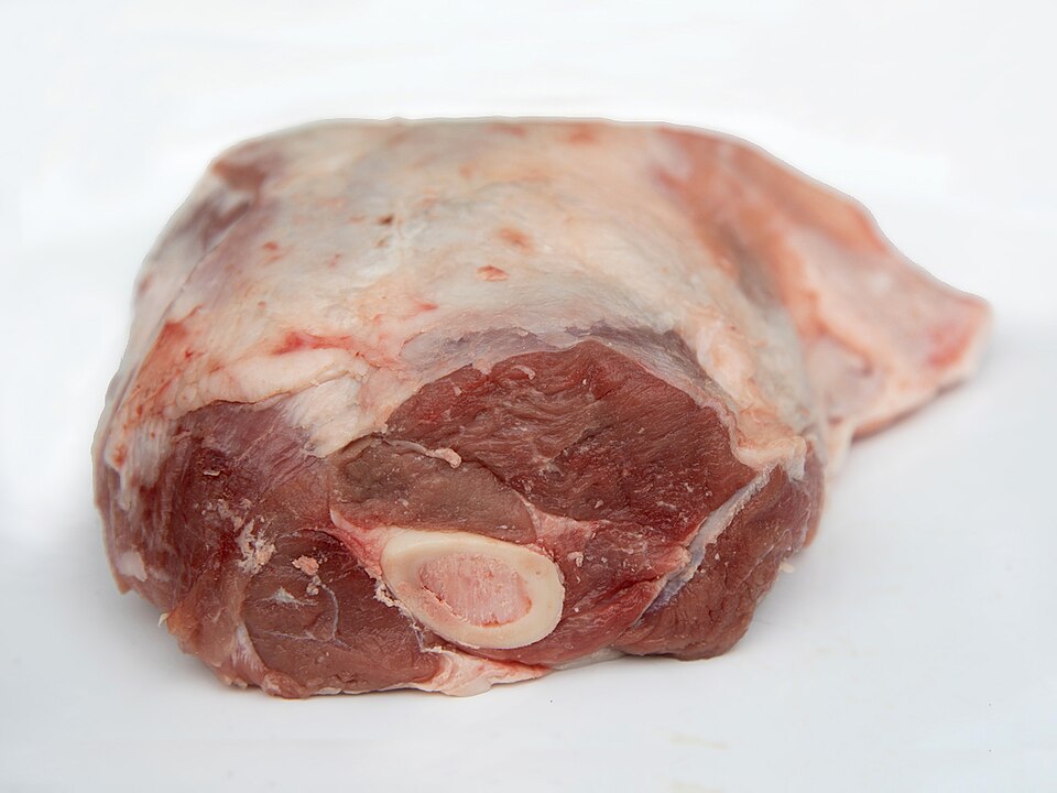 Halal lamb shoulder — Bone-in or boneless